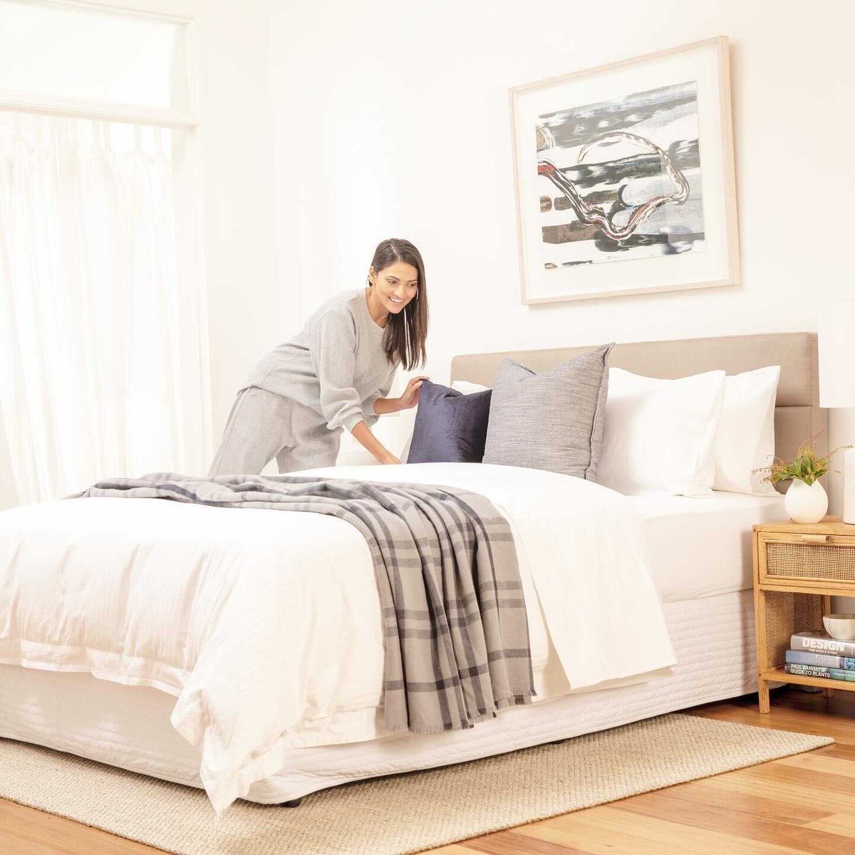 Our stellar client <a href="/thebedsmade/">bedsmade</a>  has come up with the solution for the bed hog argument. With a sewn in hood at the base of the bed to keep the top sheet in place during the night, you can both sleep peacefully and enjoy the luxurious hotel quality feel.