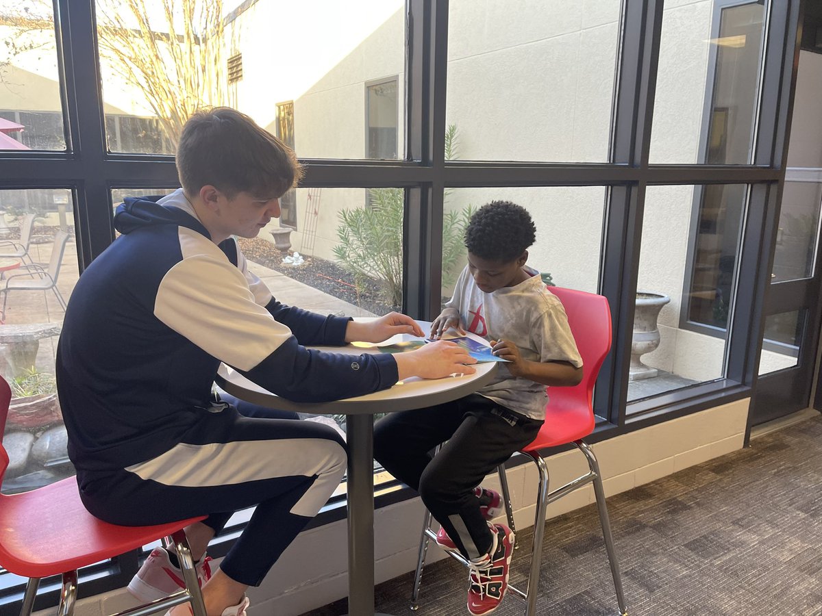 beverlymford's tweet photo. Thank you KHS varsity BB team for stopping by back in January to play a little basketball with our panthers during our basketball club π Our 5th graders were pretty excited! βΊοΈ πΎ #morethanjustbasketball #postiverolemodels https://t.co/LWZlkc56f4