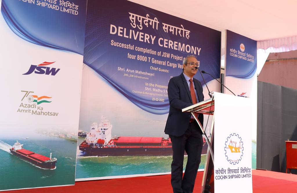irclass's tweet photo. H V Ramesh of Indian Register of Shipping speaking on the occasion of Cochin Shipyard Limited's vessel delivery to @TheJSWGroup @cslcochin
#maritime #shipping #vessel #irclass https://t.co/8b5LU4URNu