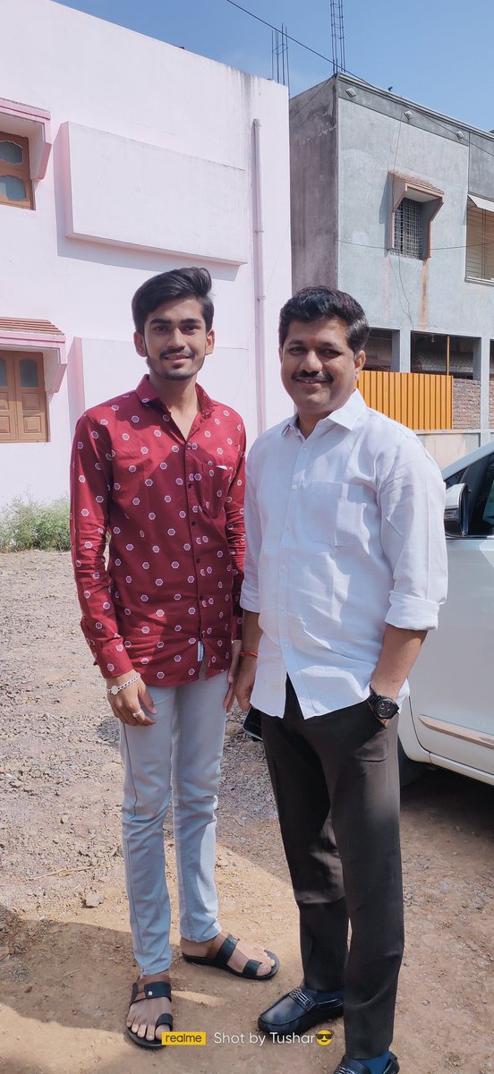 TusharBarate3's tweet photo. *कळंब-उस्मानाबाद मतदारसंघाचे तरुण, तडफदार व कर्तव्यदक्ष आमदार मा.श्री. कैलास दादा पाटील @PatilKailasB  आई  यांना जन्मदिवसाच्या हार्दिक शुभेच्छा ...💪🎂🎊✨💐*
*#एक कॉल प्रॉब्लेम सॉल✌️👑✨❤️* https://t.co/U0jv2St5At