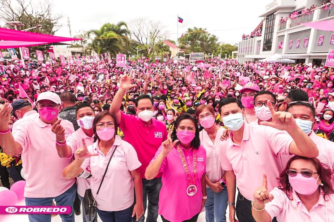 JanuaryjoyJ's tweet photo. @Benggadora08 AJUY, CONCEPCION, OTON PA LANG PO ITO💖💖 
#KulayRosasAngBukas
#LeniKiko2022 
#IloiloForLeniKiko https://t.co/H6WQGeBzds