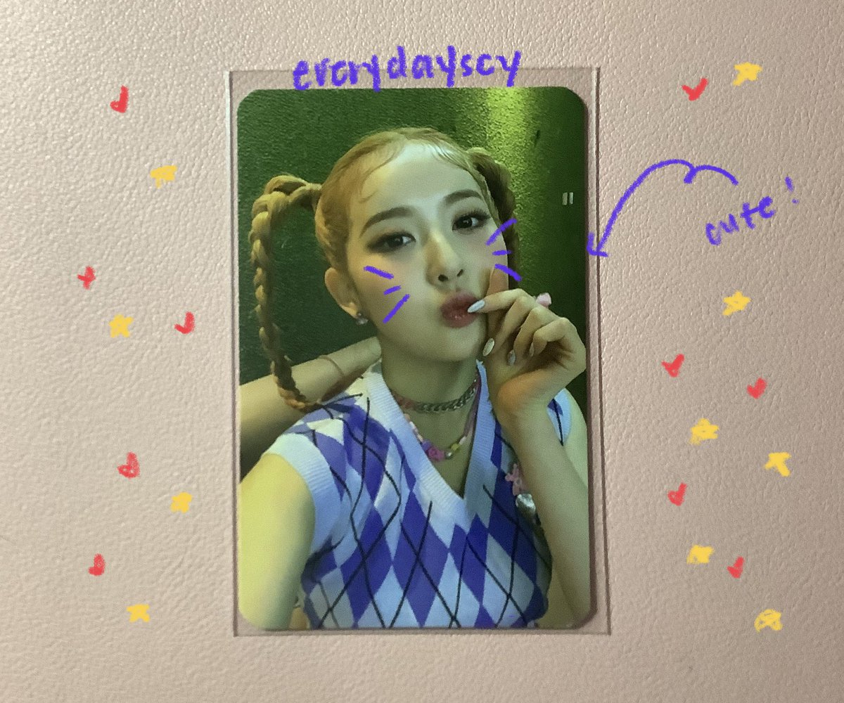 everydayscy's tweet photo. …?! mail 📦

my first ever stayc pc! tysm @withangeIs for this super cute sieun pc! ❤️🦋 https://t.co/czKf04QNyK