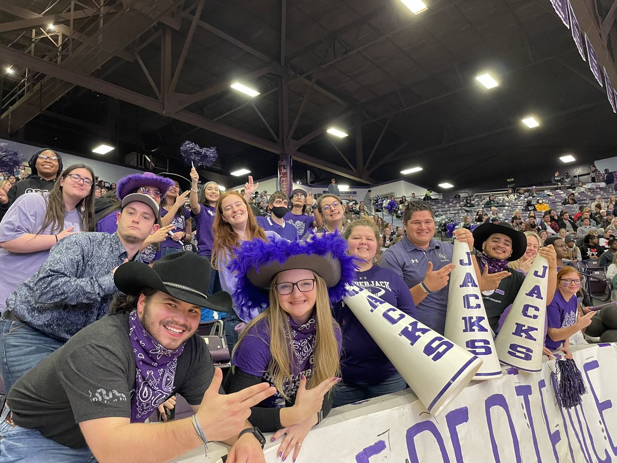 sfaaxeperience's tweet photo. Congratulations @SFA_MBB on an amazing win tonight against @SamHoustonState!! We had such a great time cheering y’all on tonight and are so proud to be a part of your team!! Both @SFAWBB & @SFA_MBB ate up the Katz tonight!!
#sfaaxeperience #purplehaze #axeemjacks https://t.co/vdGwCoBesC