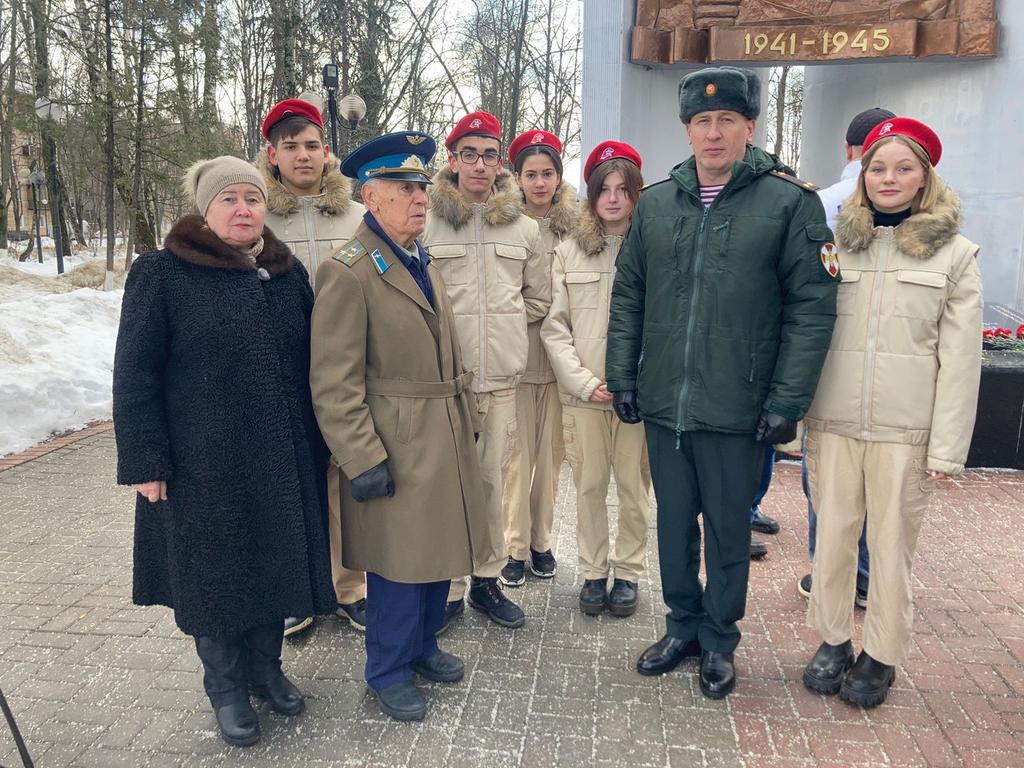 lilenka4's tweet photo. Юнармейцы МБОУ «Гимназия №2» ​ приняли участие в митинге, посвященном Дню защитника Отечест��а, который состоялся в Сквере Победы мкр. Железнодорожный​ Г.о. Балашиха.​ ​ ​ ​ ​ ​ ​ ​ ​ ​ ​ ​ ​ ​ ​ ​ ​ ​ ​ ​ ​ ​ ​ ​
#МБОУГимназия2 https://t.co/1CxP0Af92S