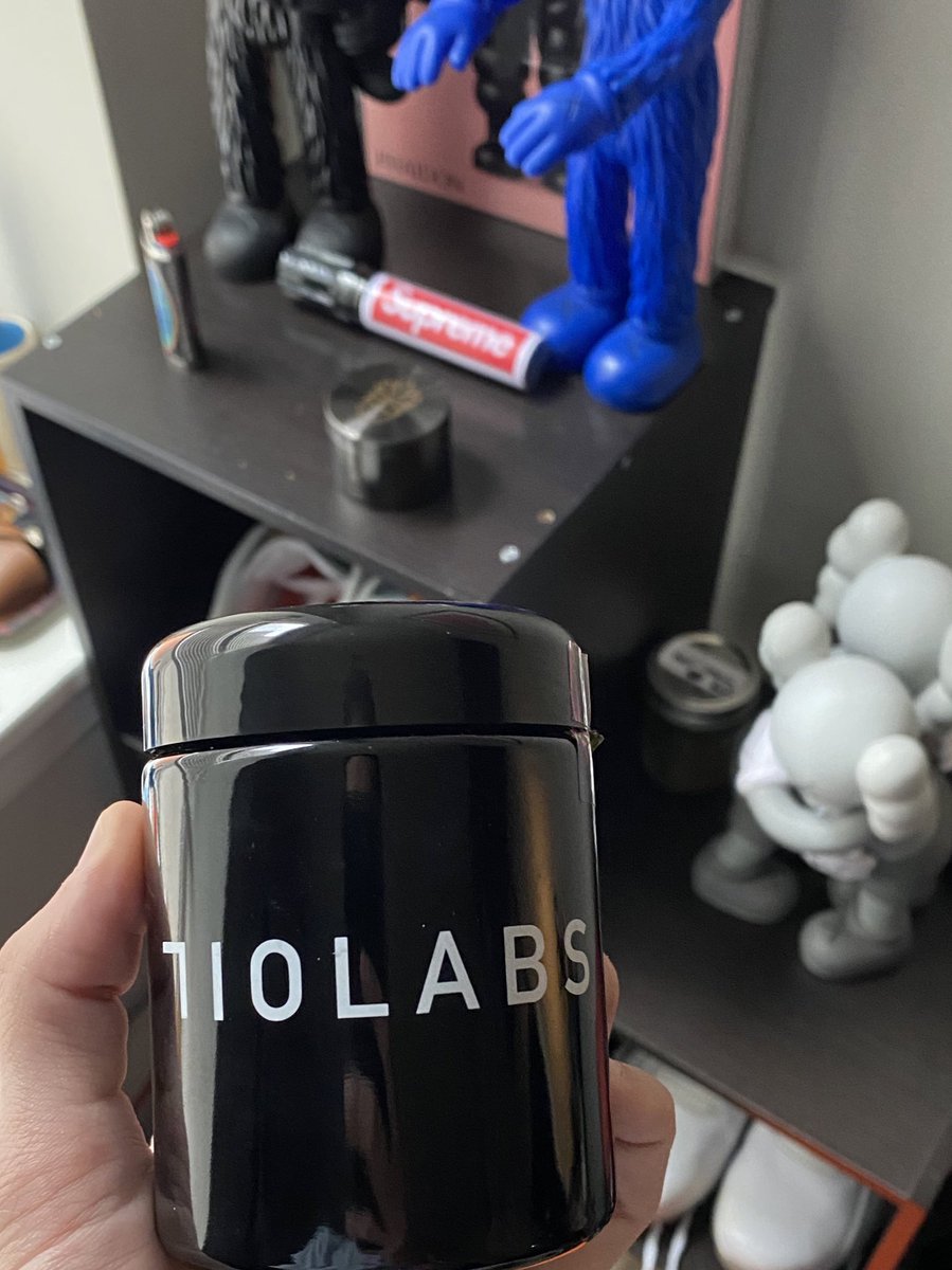 HashMasterZa's tweet photo. If you smoke weed, you know receiving containers like these give you goose bumps😶‍🌫️ https://t.co/gu5X1YIlVD