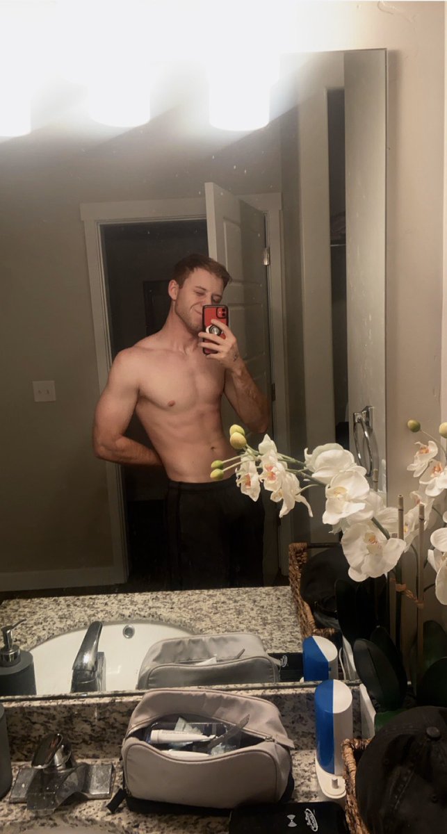 22carson22's tweet photo. Annual i am achieving my goals post:) https://t.co/6y5lFwptci