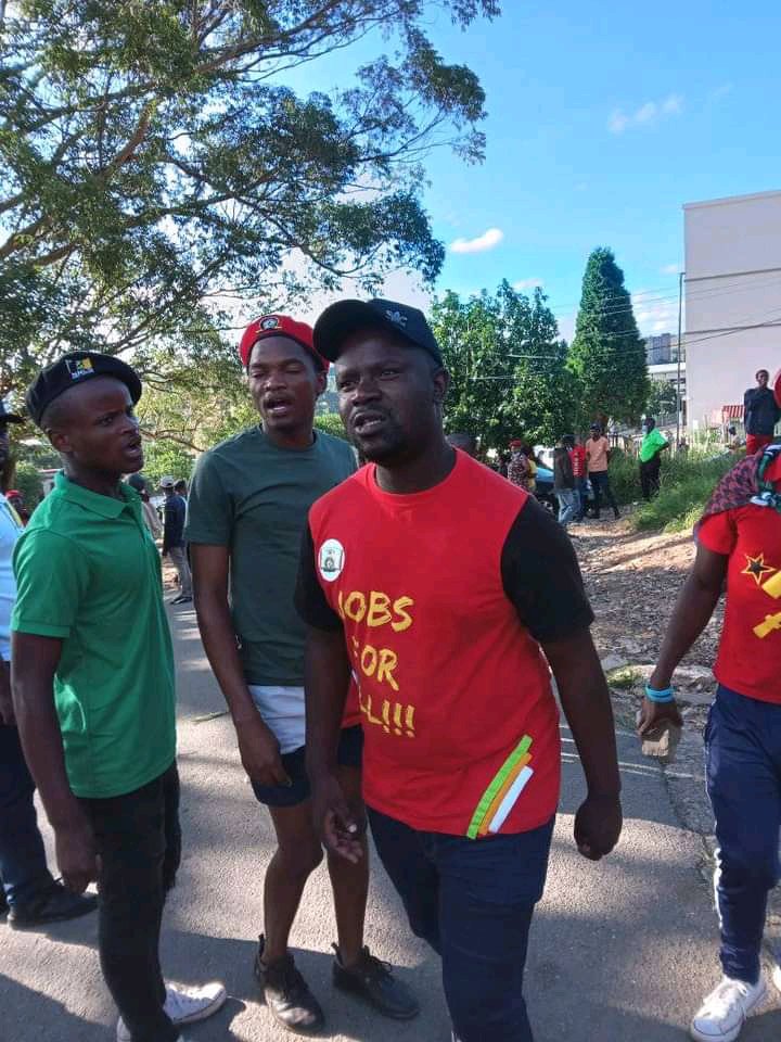 "May Our Choices Reflect Our Hopes Not Fears."

#freeamosmbhedzi 
#FreeMthandeni 
#bacede

#snusvisibilityfriday❤