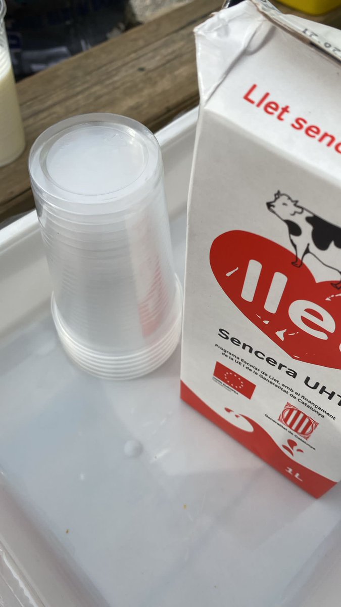 immaps's tweet image. El @govern reperteix llet a les escoles per potenciar el seu consum entre els infants. Però ai noi! És de Galícia!!! Potenciar proximitat també és clau! És desesperant com en ajuda l’administració, així no anem enlloc!