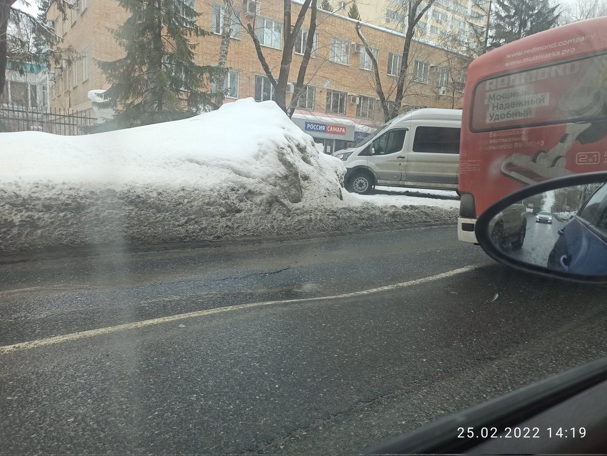 Ilya_sam_63's tweet photo. Сов. Армии напротив телецентра. Провал на дороге. @samara_in @Adm_Okt_Samara @DepGorHozSamara @gibddsamara https://t.co/WgdRvi3jkZ