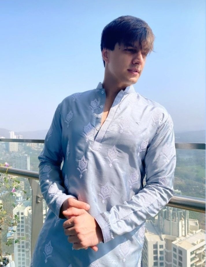 My handsome boyy🥺💗
#MohsinKhan