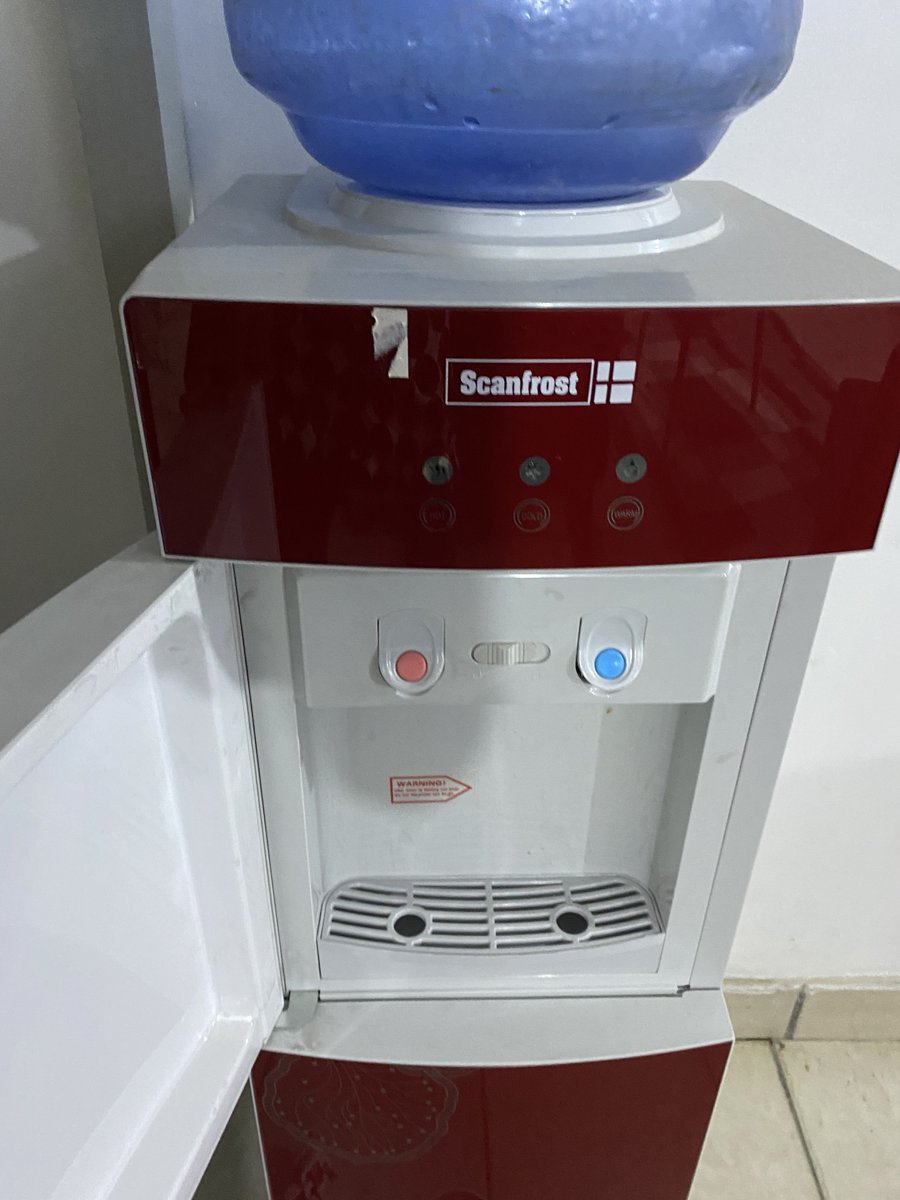 declutter_ng's tweet photo. Scanfrost dispenser - 65k

Condition - barely used 
Location - Ogudu https://t.co/hdK1YPZIl4