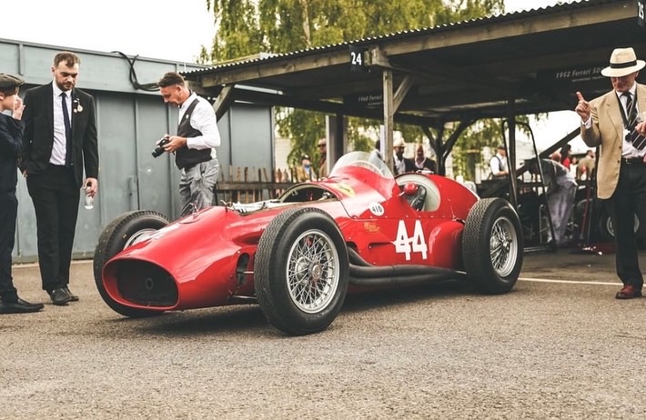 ❤️🏁
Ferrari Friday..

📍 @goodwoodrevivalThe Goodwood Revival The Goodwood Group 
📸 <a href="/inmotionimages/">InMotionImages.co.uk</a> 

#Ferrari #Ferrari625 #FerrariFriday #GrandPrix #GoodwoodRevival #ReviveAndThrive