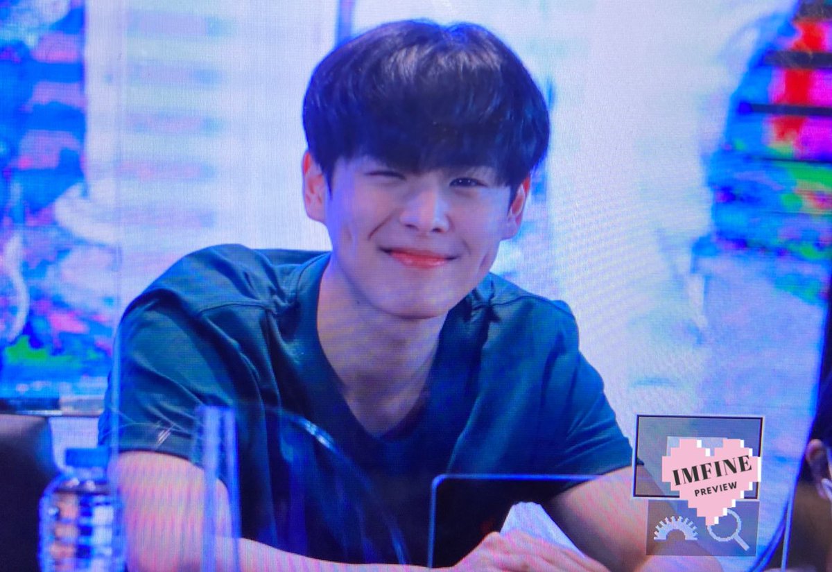 IMFINE_BC's tweet photo. 20220225 💛　FANSIGN IN BKK preview 

#victon #최병찬 #BYUNGCHAN https://t.co/Rm0Schi68I