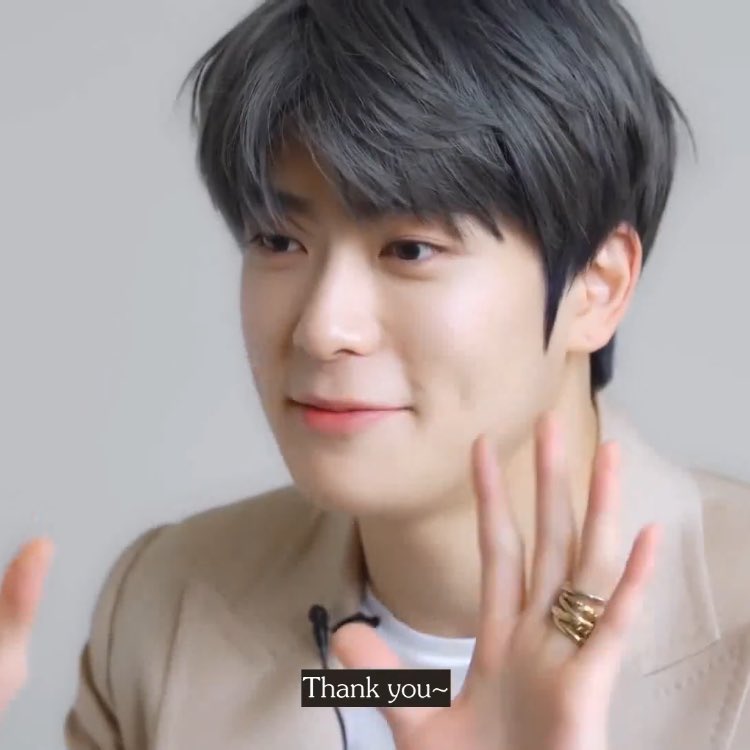 jhfilmy's tweet photo. THIS Jaehyun look https://t.co/KpO16ks1aF