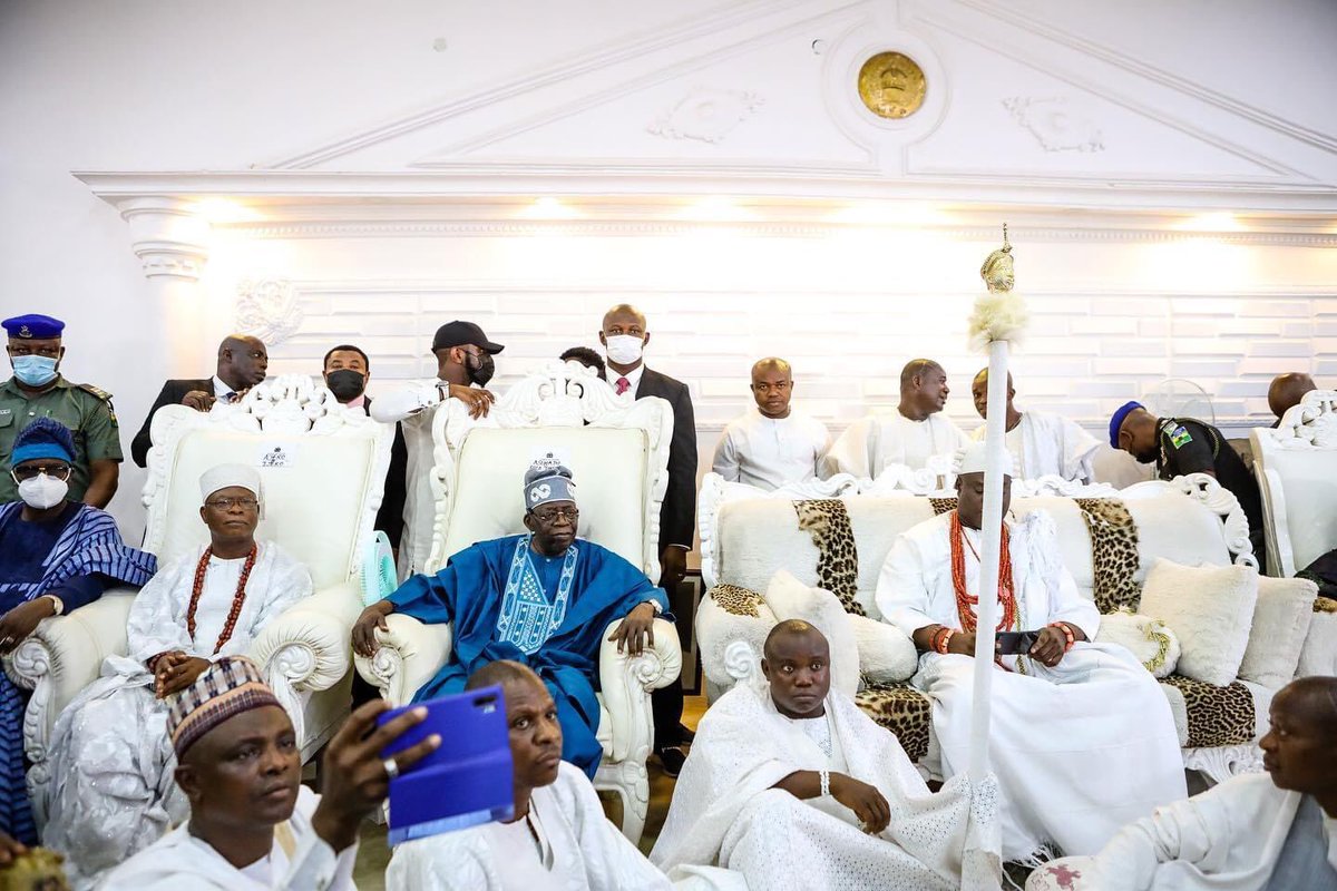 TheABATMovement's tweet photo. Asiwaju Bola Ahmed Tinubu visited His Royal Majesty, the Ooni of Ife as part of his consultation with key traditional stakeholders across Nigeria to seek his support and blessings. https://t.co/cYvHM4Fyh0