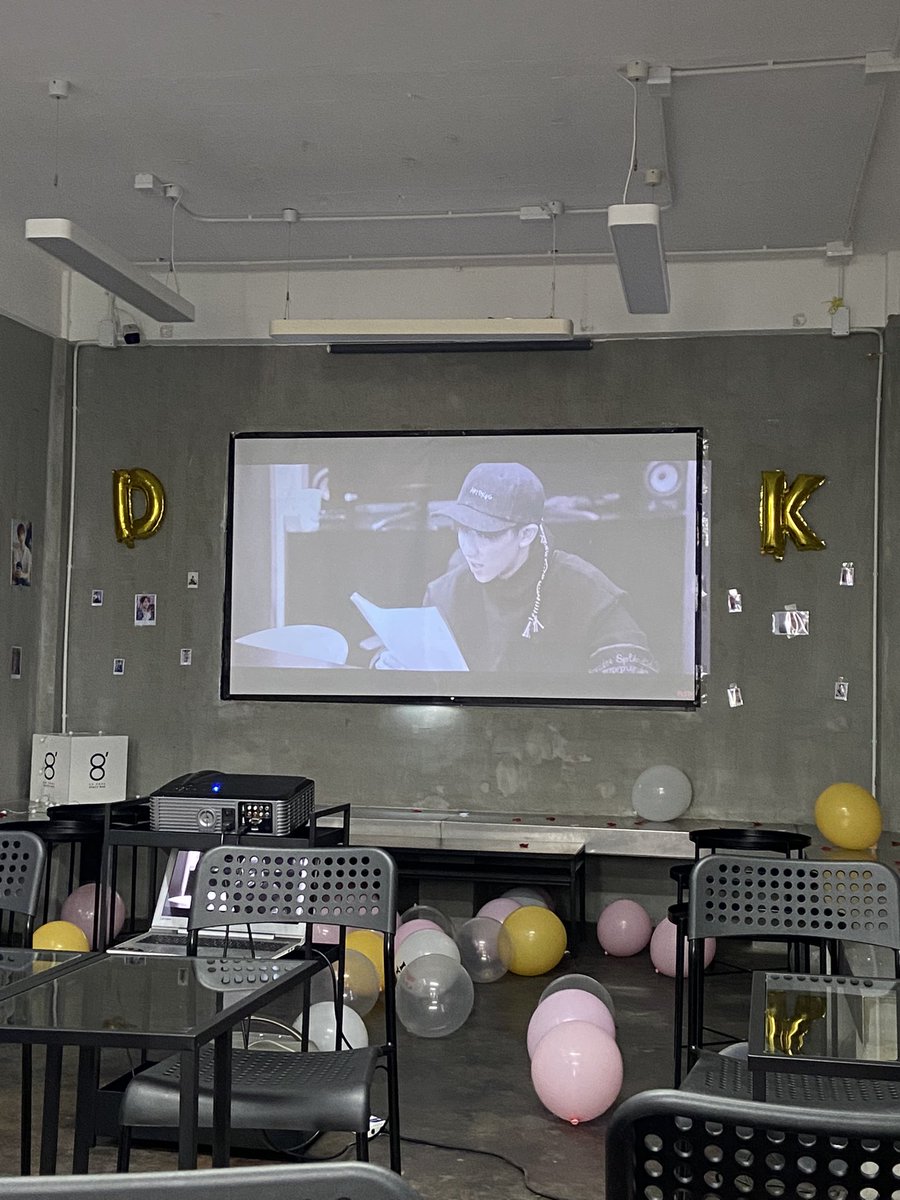 disedino3005's tweet photo. ❤️🥰🤏🏻 #BestPartWithSeokmin https://t.co/9WMeyvpJLV