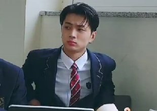 0420MEDIA's tweet photo. PARK JONGSEONG R U KIDDIN ME 😭 https://t.co/RP0xig2gEr