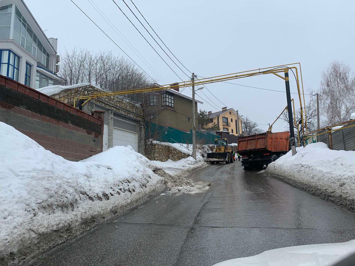 Вывоз снега дорога на Дубовую рощу <a href="/DepGorHozSamara/">Департамент ГХиЭ</a> <a href="/Rudakov_i_a/">Рудаков Игорь Александрович</a> <a href="/adm_kir63/">Администрация Кировского района</a>