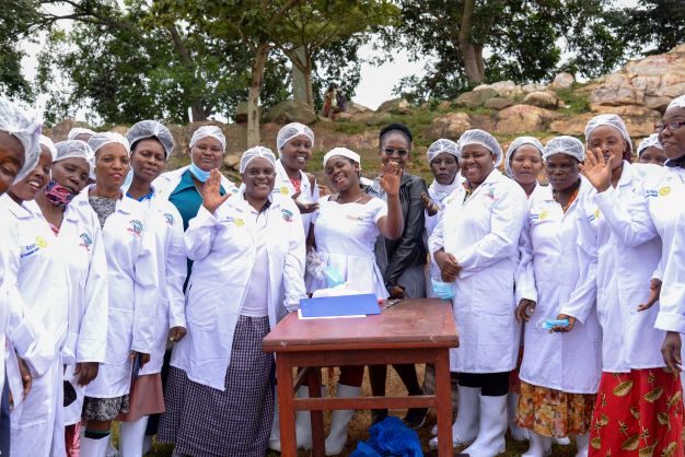 CwenInfo's tweet image. Ending the month on a high note working with women in the fisheries sector! Excited for what is coming up in  our INFOFOOD magazine and more! #womenontheshelf #cwen #fishvalueaddition