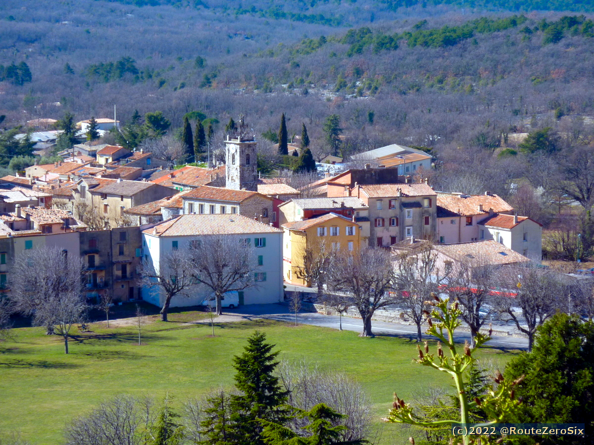 routezerosix's tweet photo. Saint-Vallier-de-Thiey, station verte des Alpes-Maritimes, sur la route #Napoleon 

#AlpesMaritimes #StationVerte #CotedAzurFrance #MagnifiqueFrance #BaladeSympa #FranceMagique https://t.co/HhrdKWQKEk
