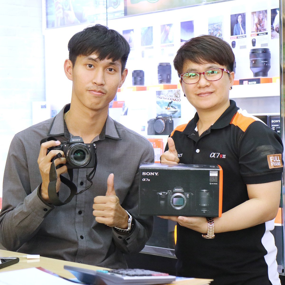 Ihavewaters's tweet photo. พ่อหนุ่มตากล้อง สุดหล่อ พุ่งแรงกระฉูดดด รี+ฟอลไว้ รีเยอะ ฟอลเยอะมาลงให้ดูค้าาา https://t.co/N0bdJeTFUz