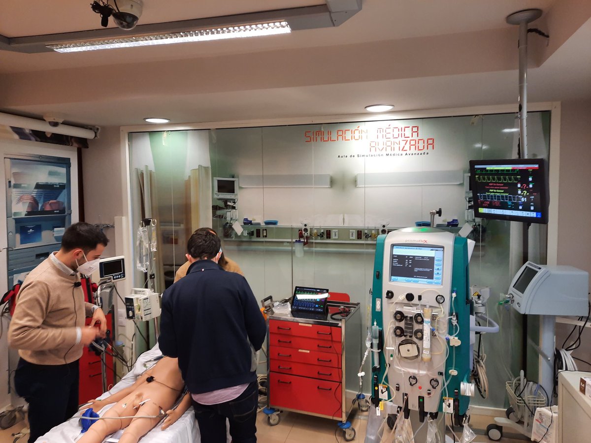 afurozzo's tweet image. Taller de Simulación de niño crítico con SHUa