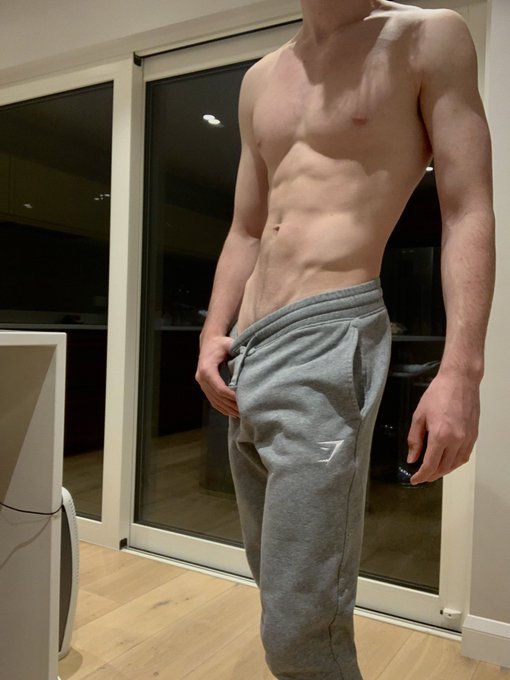 Slim waist.

Link in bio.

#onlyfans #horny #sext #gay #twink #nsfwtwt #snap #18yearsold #barelylegal