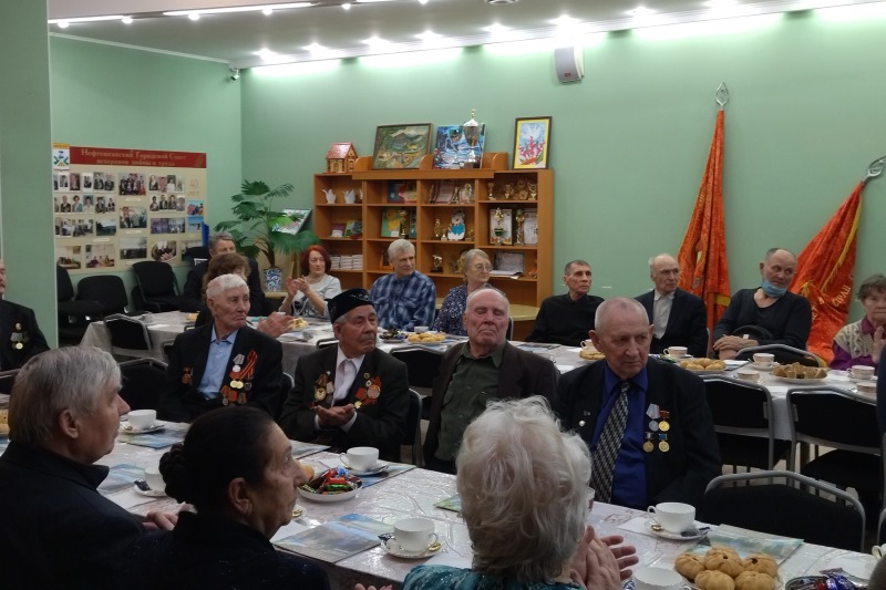 Депутат Думы Югры Александр Колодич оказал помощь старожилам Нефтеюганска.
dumahmao.ru/?ELEMENT_ID=69…