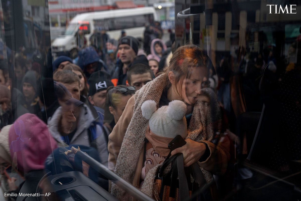 TIME's tweet photo. "We will defend ourselves." 

Photographs of Ukraine under attack: https://t.co/zex6UNEhNi https://t.co/ja52WrkZ81