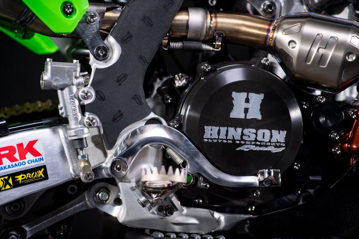 #2022iscoming #FHRacingTeam #FHCrone #BTSI #KawasakiRacing #KawasakiEurope #Merwestaal #VanNoordenneStaal #OfficialLeatt #VDBroek #DeltaStaal #Motul #AraiHelmets #ProPegs #MotoMasterBrakes #Renthal #TwinAir #RekluseMotorsports #RideDunlop #PoweredbyKEMCO #MXGP 📸 #ShotbyBavo