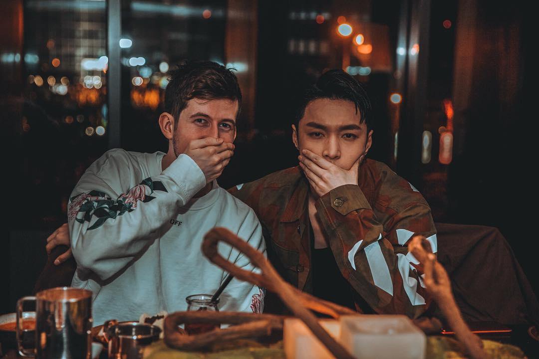 Lzhangyx's tweet photo. LAY ZHANG COLLABORATION WITH INTERNATIONAL ARTIST + their interaction.

                     -A THREAD- https://t.co/nJ12I6OVGD