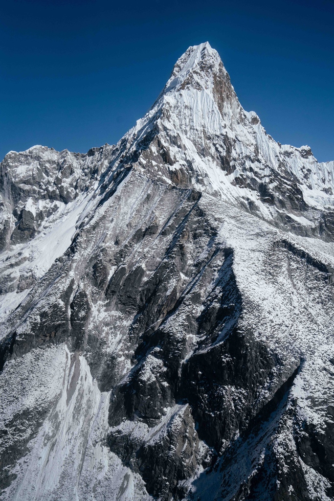 The mighty 'Mountaineers Mountain' Ama Dablam in the Himalayas of Nepal. We summited this one at the end of 2021. Who would be up to climb this incredible peak? #AmaDablam #Nepal #Mountaineering