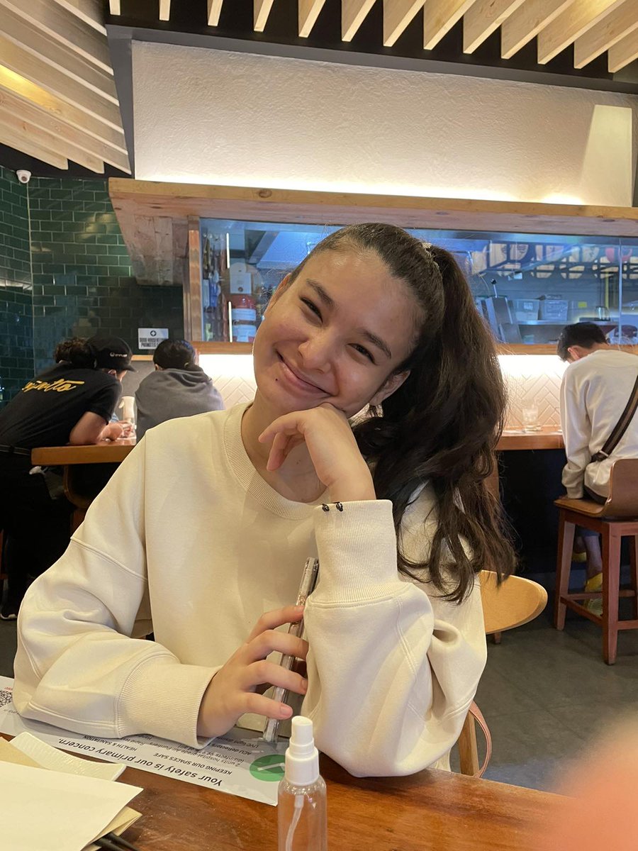 justanji_'s tweet photo. when i say prettiest cat eyes, you'll say Anji Salvacion <3 https://t.co/X4xQ2MySUZ