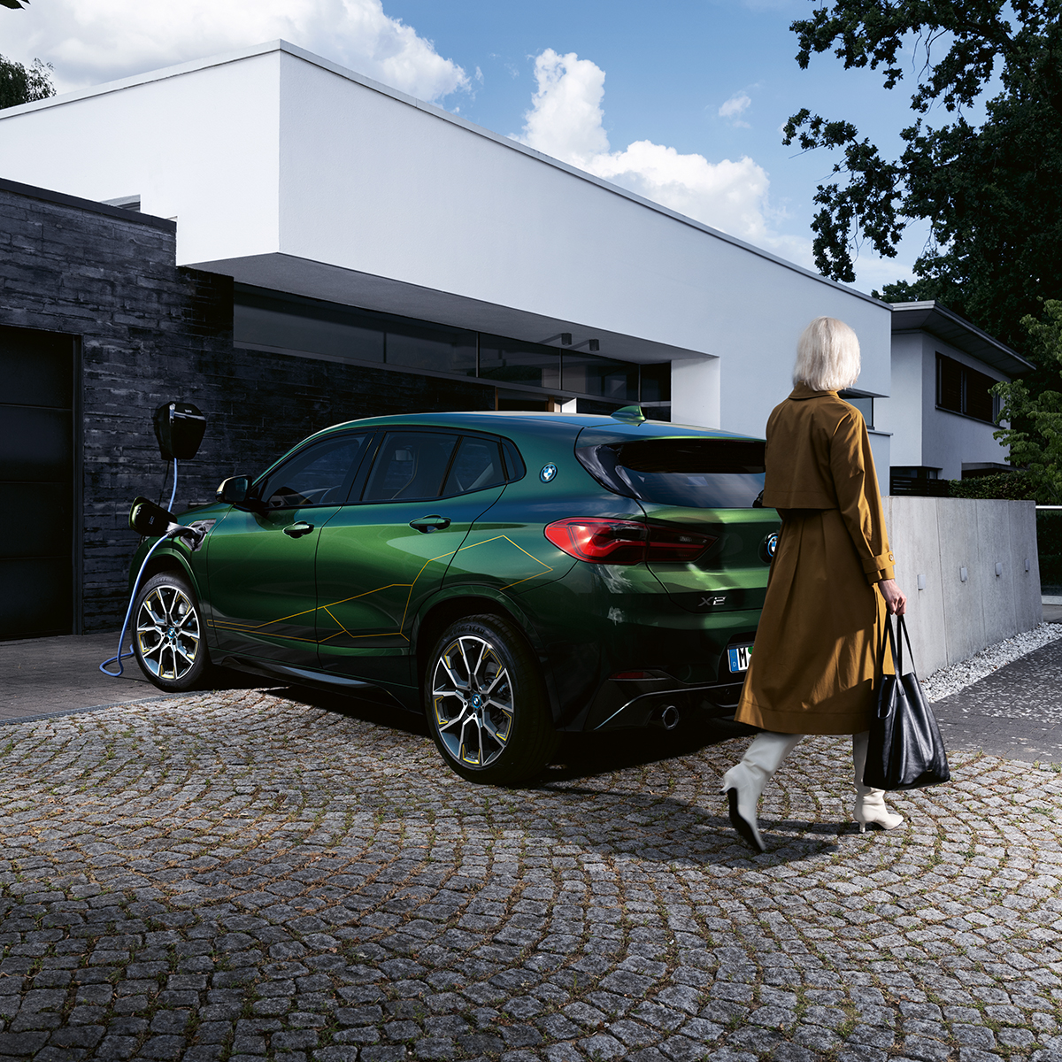 AutomobileMller's tweet photo. BMW X2 GoldPlay Edition ab März 2022 bei uns....💙

#bmw#bmwm#bmwx#bmwmpower https://t.co/XSrx2eVrKh