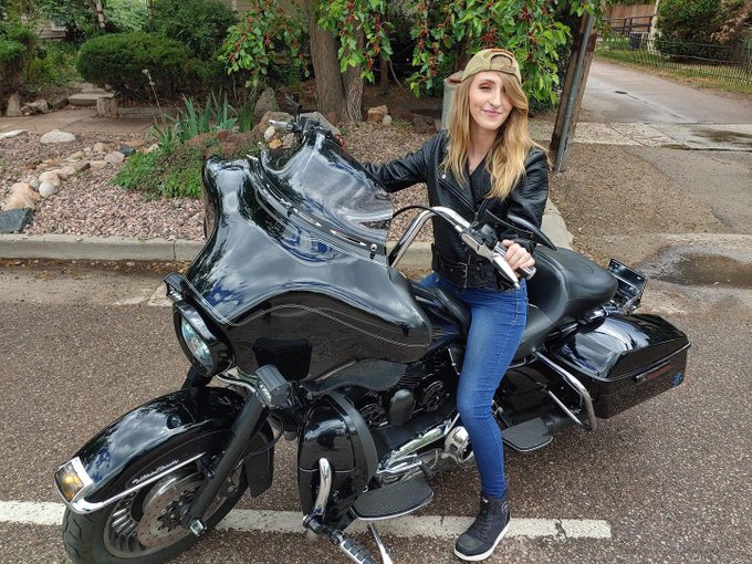 Life will knock you down sometimes but it&rsquo;s up to you to get your ass up https://t.co/u39BYoSqfA<a href="/tag/giveaway"class="tags"><span>#giveaway</span></a><a href="/tag/follow"class="tags"><span>#follow</span></a><a href="/tag/instagram"class="tags"><span>#instagram</span></a><a href="/tag/support"class="tags"><span>#support</span></a><a href="/tag/colorado"class="tags"><span>#colorado</span></a>