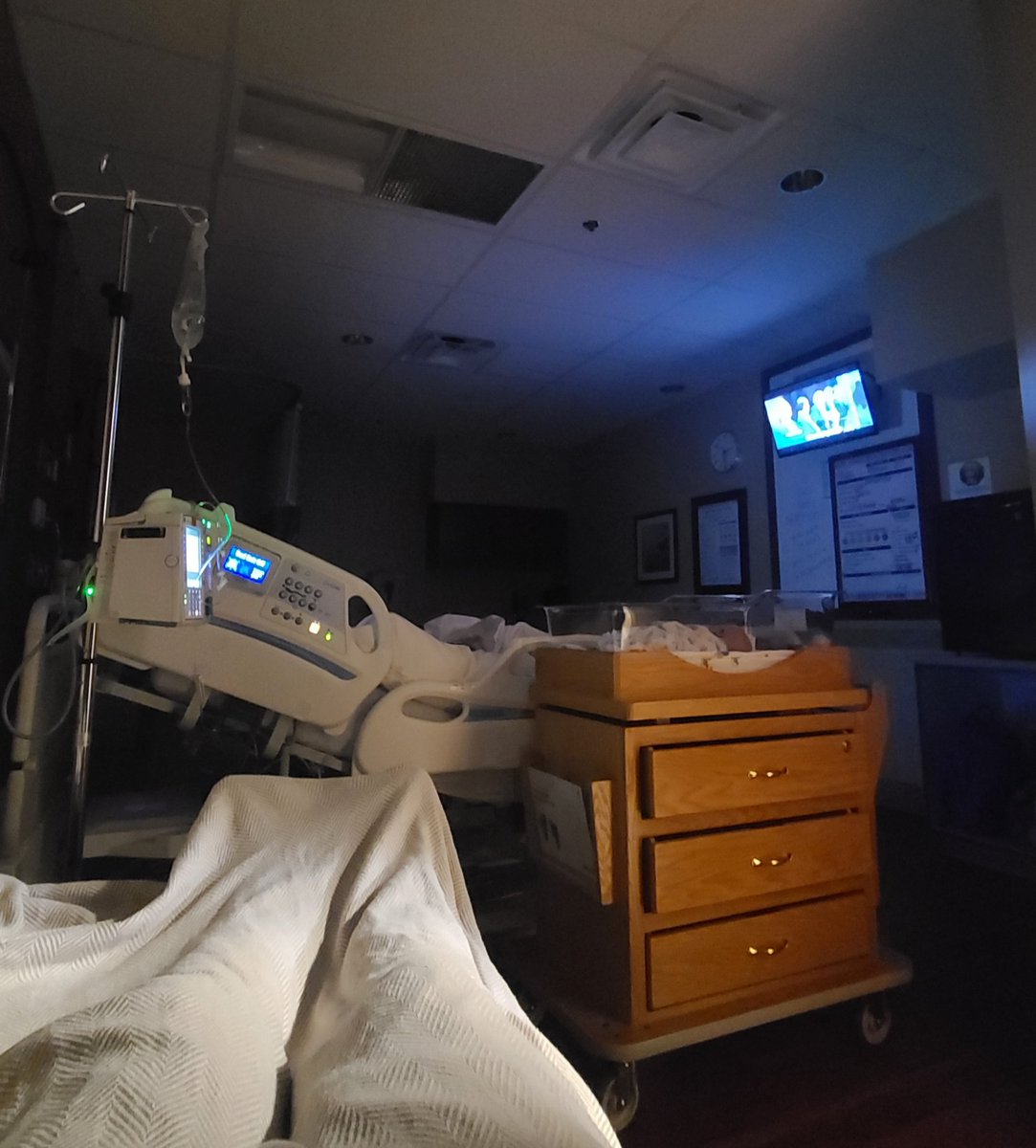 ReadySetAutism's tweet image. Feeling So Blessed w/my view at 3am even though we might not get any sleep!

#pregnant #pregnancy #pregnantbelly #ironinfusion #anemia #baby #autismacceptance
#autismlove #autismparents #autismawareness #autismheroes #specialneeds #autismfamily #autismmom #autismdad #autismproud