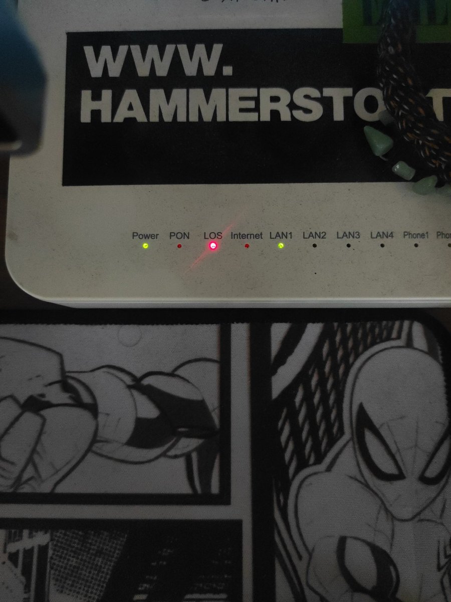 Halo <a href="/IndiHomeCare/">IndiHomeCare</a> tolong dong ini internetnya ga bisa dipake. Tolong segera diperbaikin, saya ada janji zoom meeting ama elon musk lg sejam!