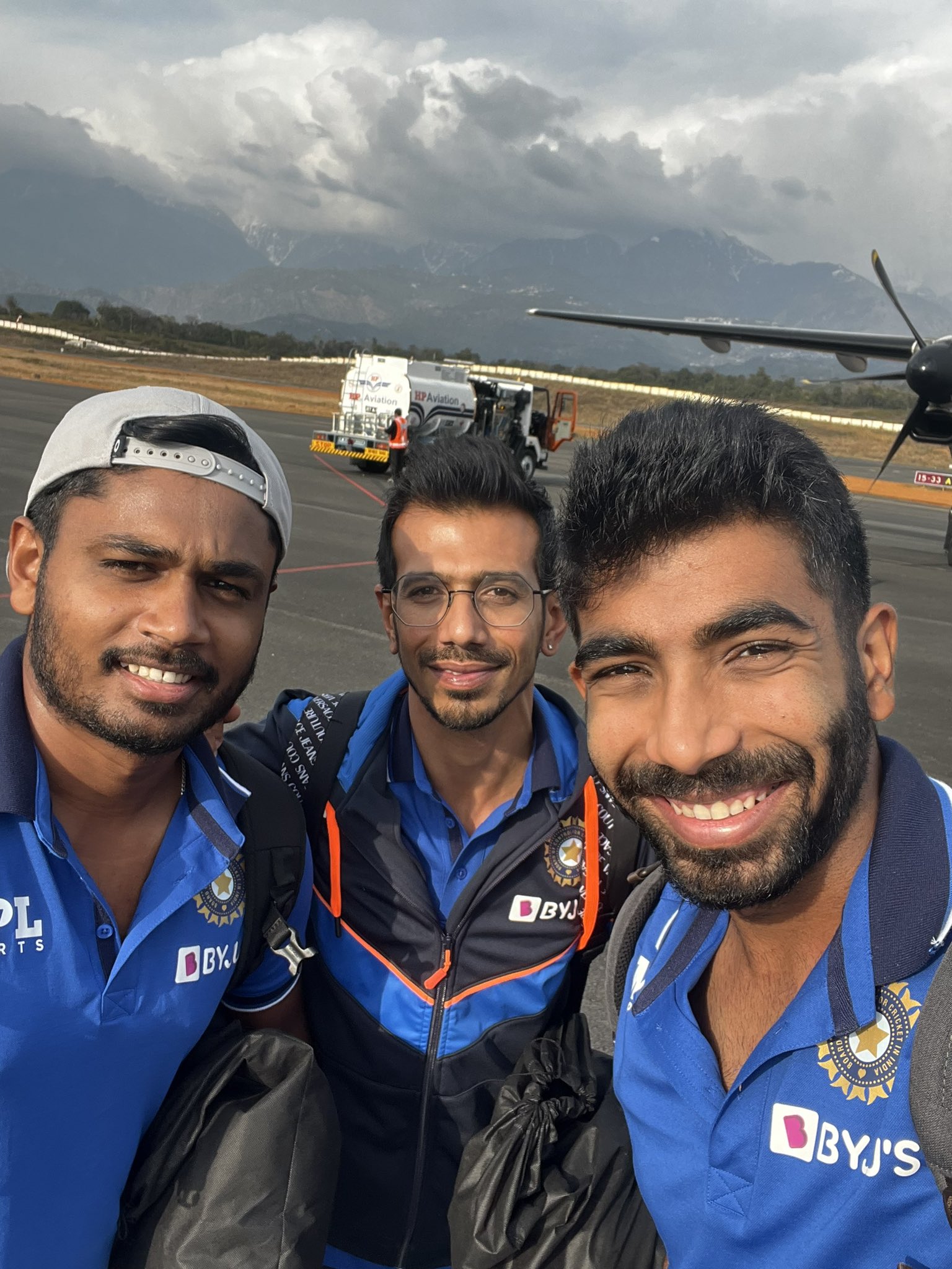 IND vs SL Live, 2nd T20: Rampant Team India eye another T20 series win, TOUCH DOWN at Dharamshala for the second T20I - Check pics