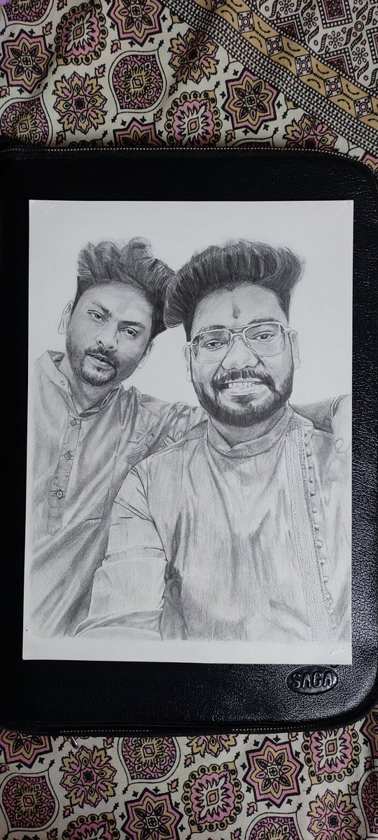 dixit_gauransh's tweet photo. "A dream does not become reality through magic; it takes sweat, determination, and hard work."
It is a small tribute to the people who worked hard and believed in themselves and made India proud✨
@Aadii_Sawant @alpha__clasher
#sketch #alphaclasher #dynamogaming #Bgmi https://t.co/XiDyOy5uNt
