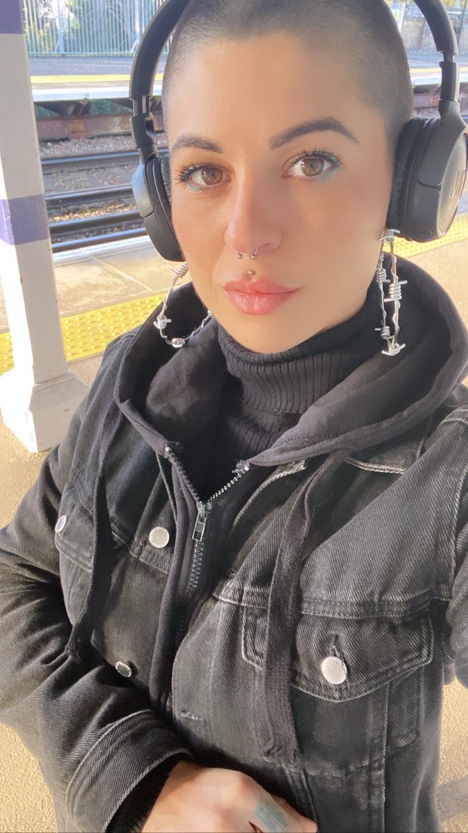 BarfVada's tweet photo. Happy Friday. Earrings accurately representing my style of CBT.. #CBT #sadist #mistress https://t.co/5A5UV9FkE8