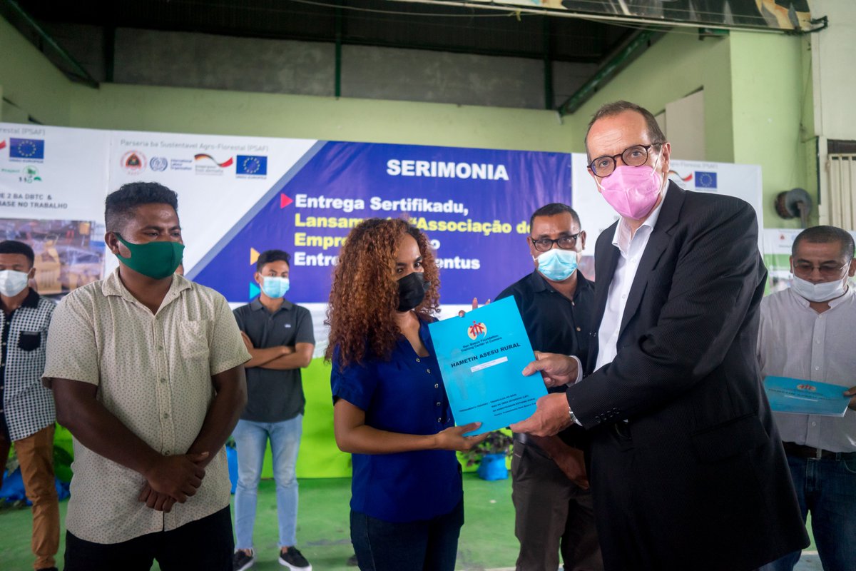ERA_AF_TL's tweet photo. "34 Contractors, each comprising of Director, Engineer and 2 Supervisors have completed training in Labour Based Technology and Pavement conducted by #DBTC and Business and Contracts Management conducted by #IADE..."For details, click https://t.co/KjkhUjKJLW

@EU_TimorLeste @ilo https://t.co/S5H3DWU7bH