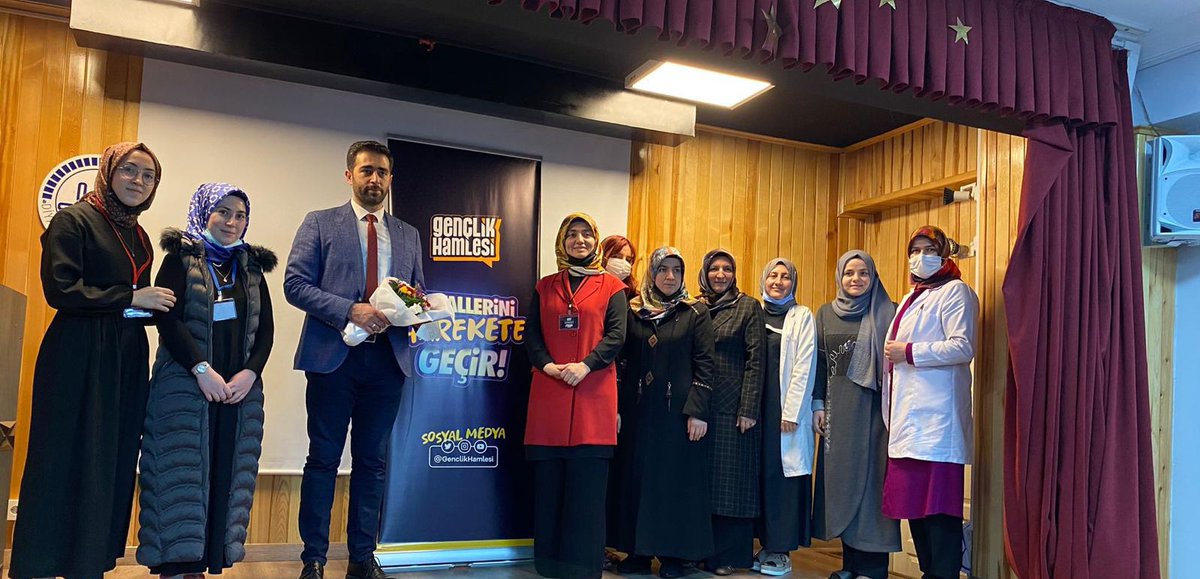 GenclikHamlesi's tweet photo. #GençlikHamlesi olarak #Ankara'da düzenlediğimiz "Motivasyon Buluşmaları" programımızın üçüncü oturumunu dün değerli Hocamız ve kurucumuz Eğitim Danışmanı Faik Cem Ertunç Beyle ( @fcemertunc ) "İman ve Aksiyon" konu başlığıyla gerçekleştirdik. 🚀 https://t.co/F0SJYB9M62