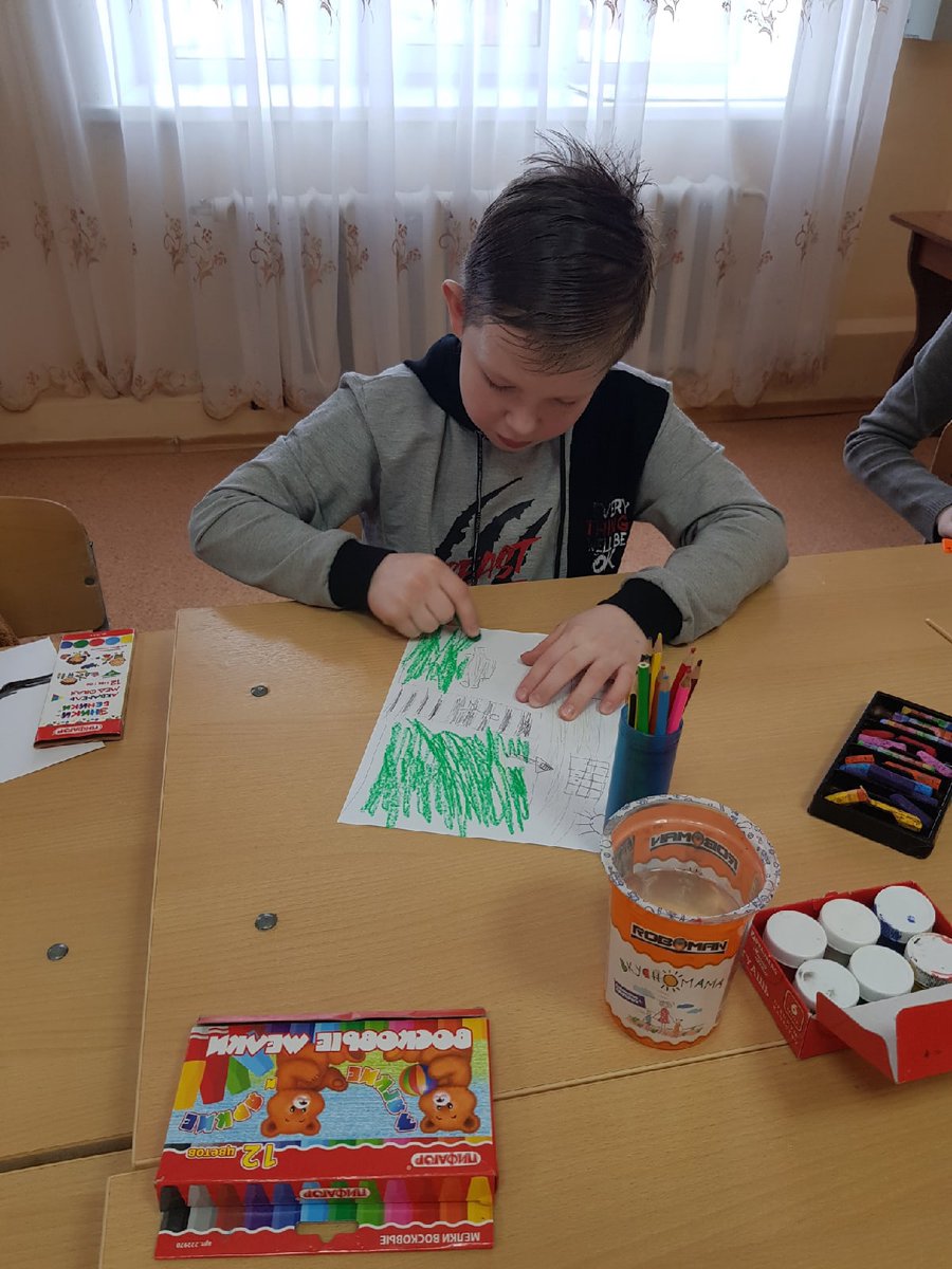 srcnes's tweet image. #mspno 20 февраля 2022 года воспитатель Кротова И.Н. вместе с воспитанниками ОСРН нарисовали рисунки на тему: «Осторожно, дети!», с целью профилактики дорожно - транспортных происшествий, приобщения детей к нормам культурного поведения на дорогах.