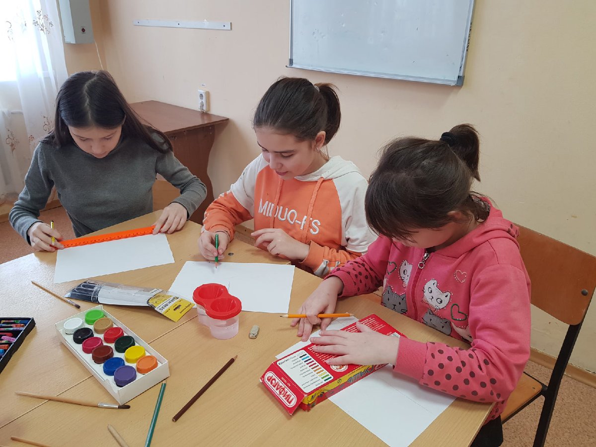 srcnes's tweet image. #mspno 20 февраля 2022 года воспитатель Кротова И.Н. вместе с воспитанниками ОСРН нарисовали рисунки на тему: «Осторожно, дети!», с целью профилактики дорожно - транспортных происшествий, приобщения детей к нормам культурного поведения на дорогах.