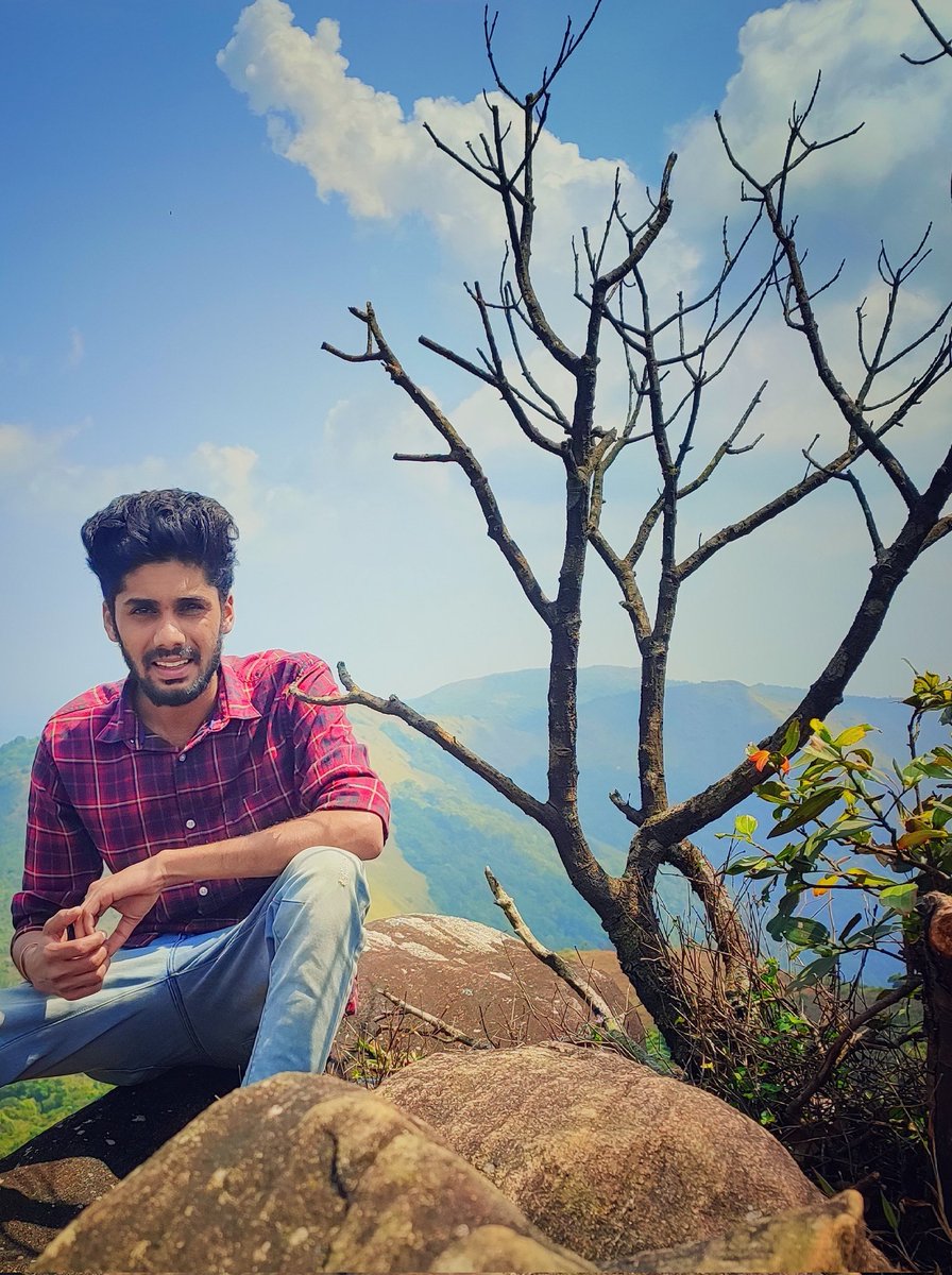 Vineshtv1's tweet photo. #vinesh_tv #vineshtv https://t.co/fBswFBlagk