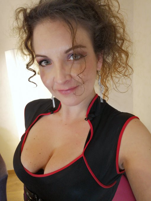 Bon vendredi 😋 https://t.co/ihAGtDsObp