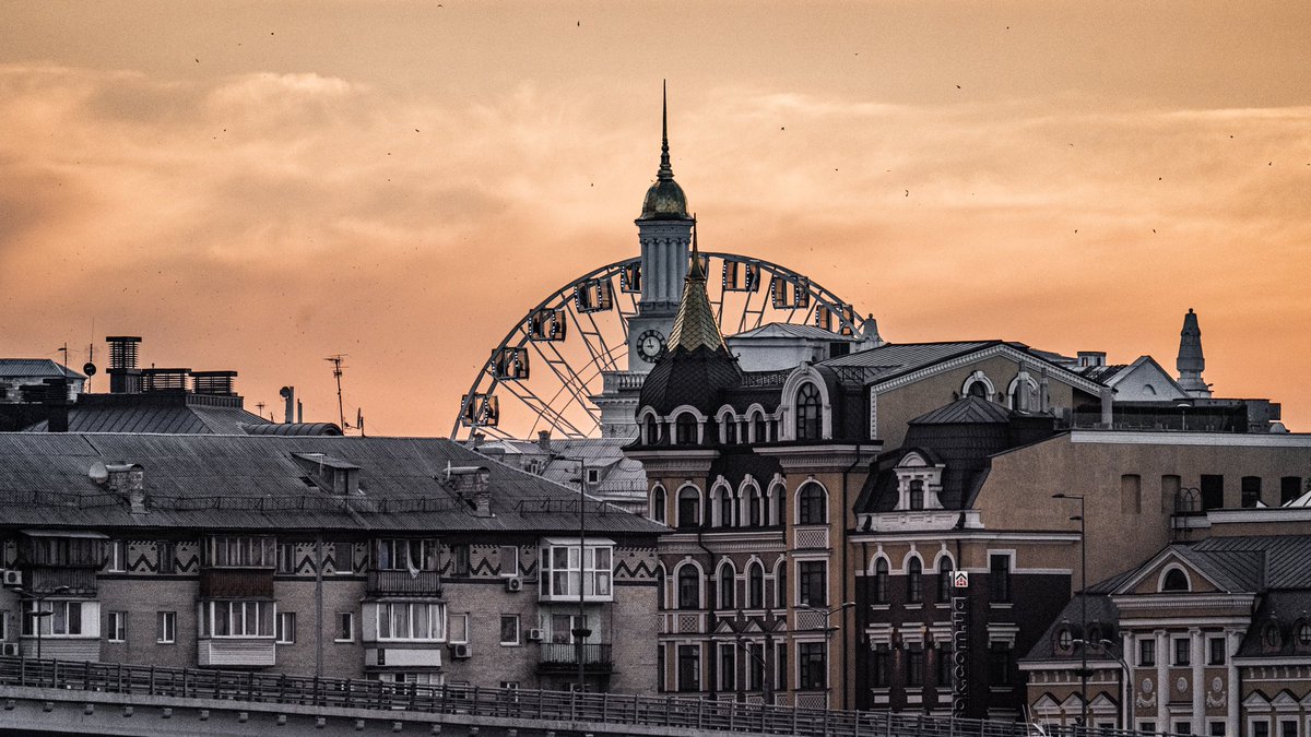 Tonight 1500-year old Kyiv was bombed for the first time since 1941.
Tonight you have seen photos of destroyed Kyiv street, pictures of people at bomb shelters.
Lets recall the beauty of our capital while we are fighting against blood-stained Kremlin dictator for its freedom.