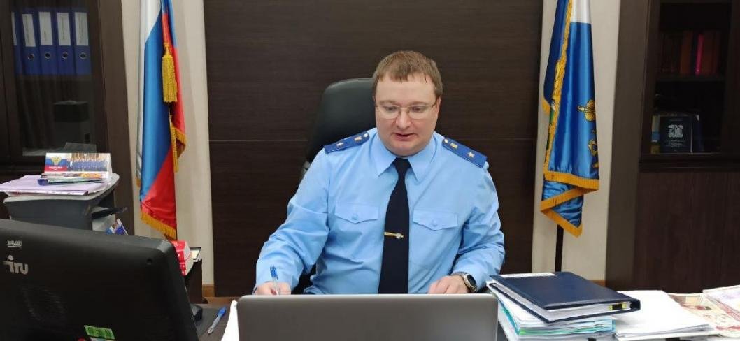 tl_ru's tweet photo. Предприниматели Тюменской области пожаловались прокурору на дороги и ЖКХ https://t.co/vXzAjLy1us https://t.co/AFLyjMk9WE
