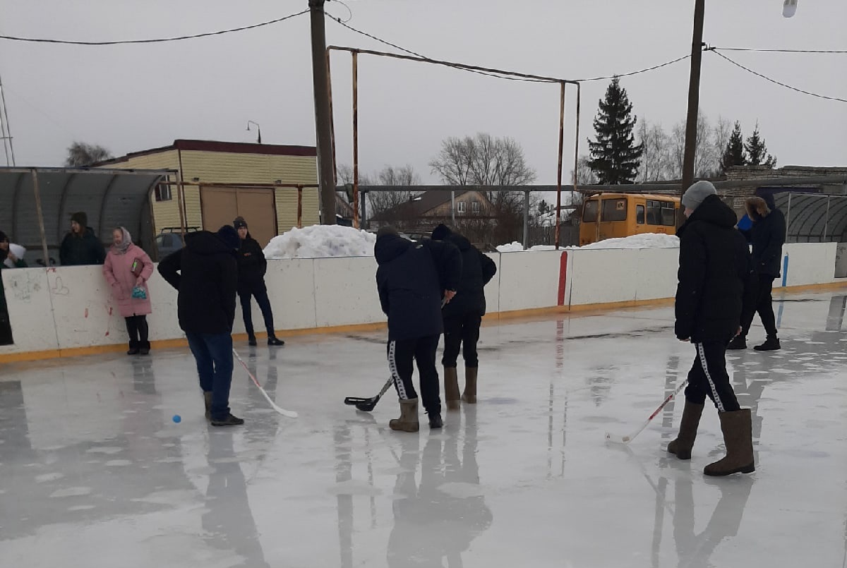 srcnes's tweet image. #mspno воспитанники учреждения участвовали в областной акции дворовых игр «Хоккей в валенках», в рамках празднования Дня защитника Отечества,в целях патриотического воспитания несовершеннолетних,популяризации занятий физической культуры и спорта, пропаганды здорового образа жизни