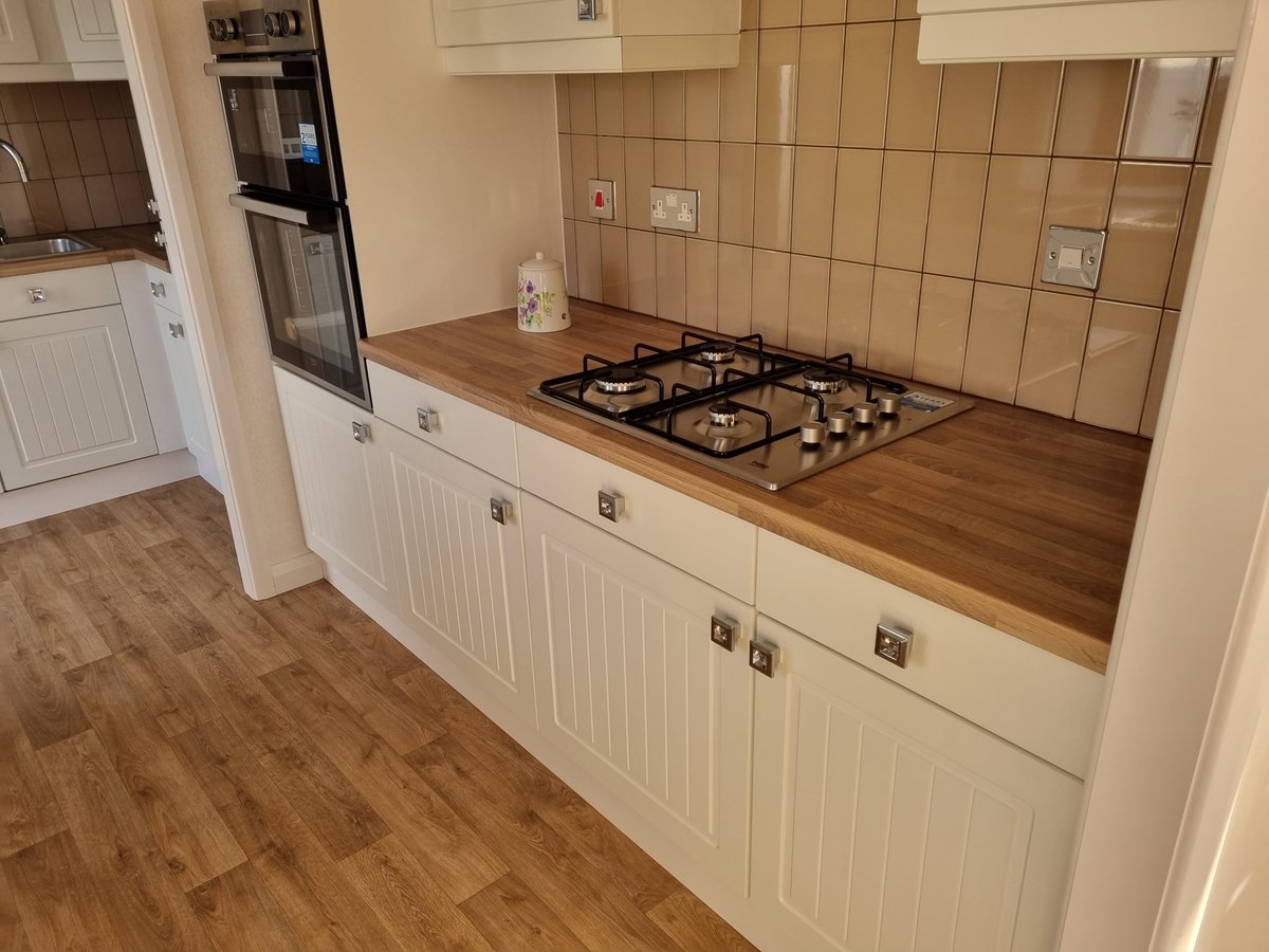 hayes_park's tweet photo. Download your FREE Residential Park Brochures - Find the community and lifestyle you have always wanted. Brand new homes available for immediate occupation, 100% Current Market value part exchange and Bespoke design your own home options. https://t.co/n7FziyGQ3d https://t.co/DiDFIbToak